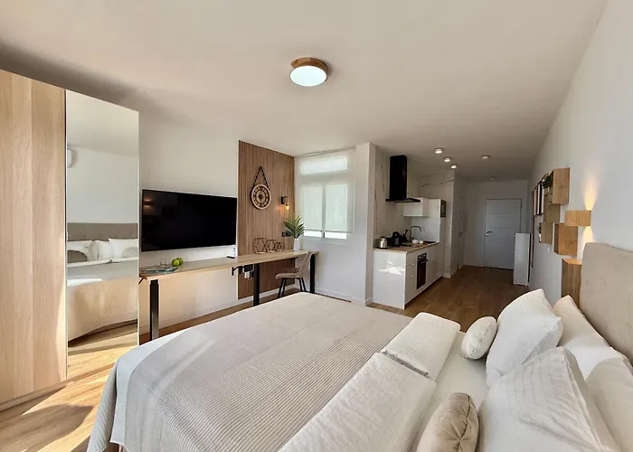 Paulmarie Ocean View * Адехе